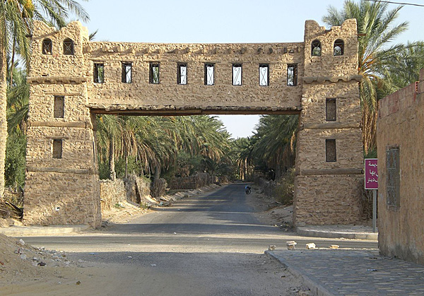 1280px-Entre_Oasis-Kebili_a